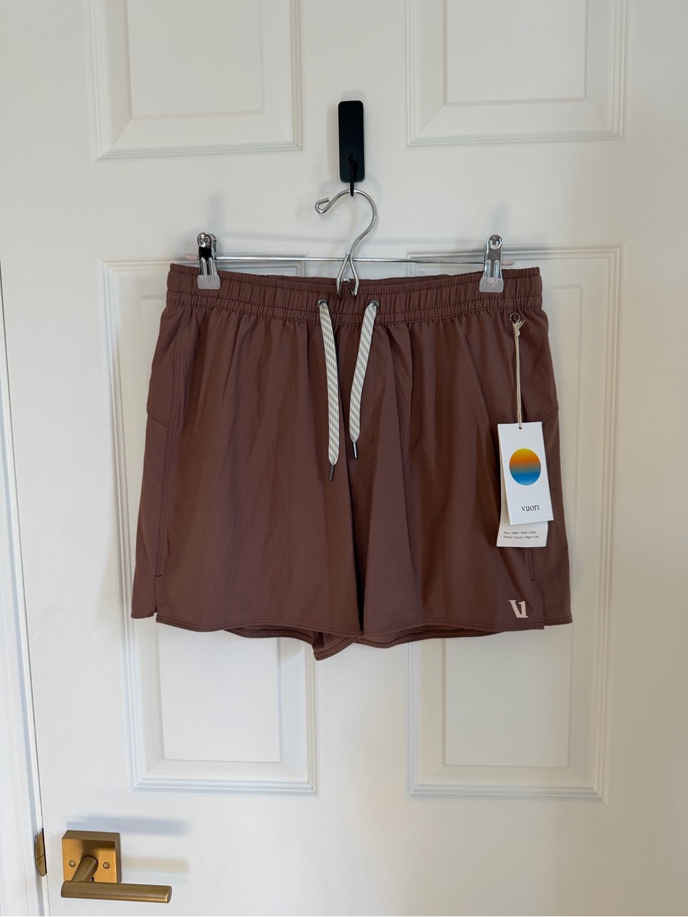 NWT Vuori Course Run Short 5", M